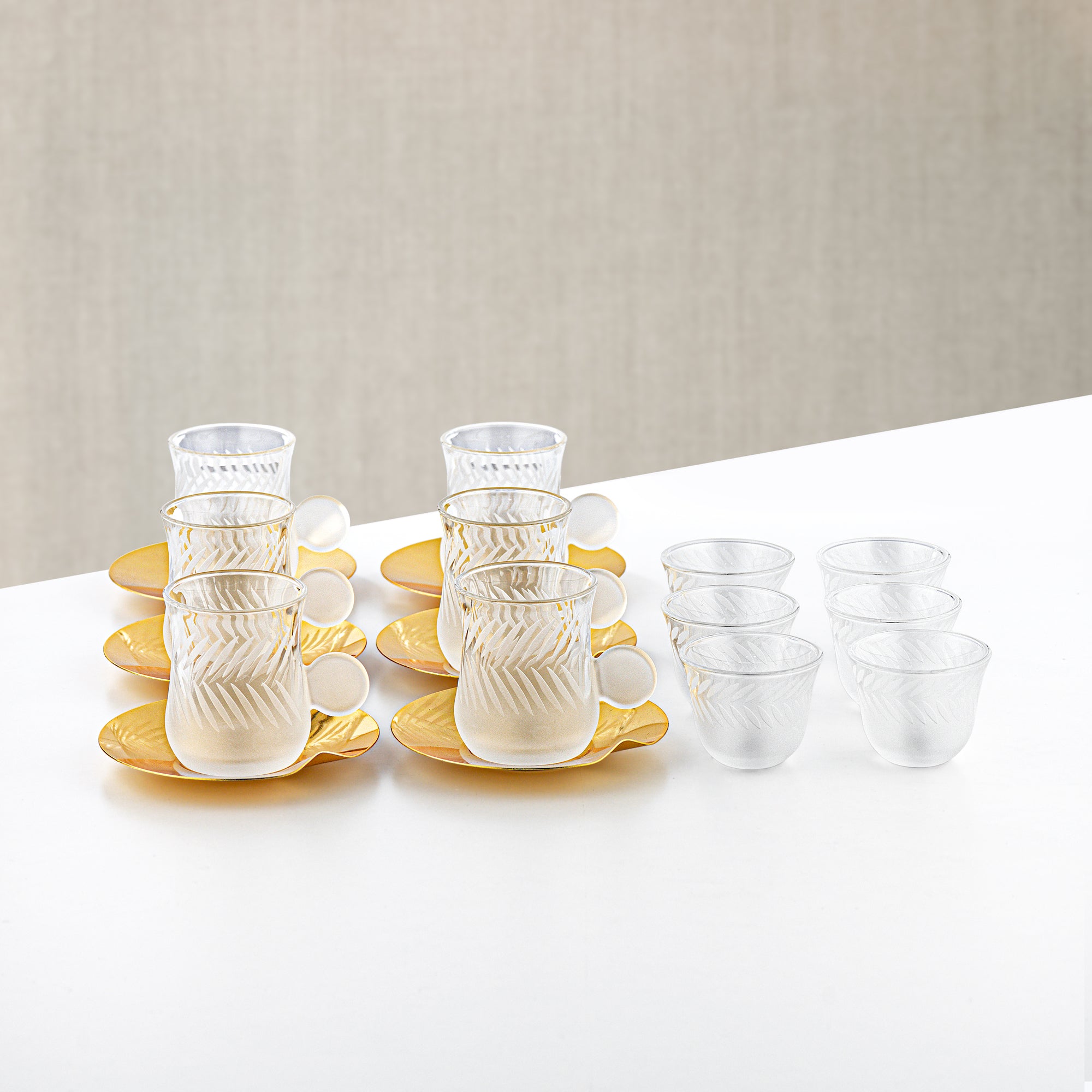 Almarjan Vacuum Flask & Tea Set 20 Pieces Matt Nickel & Gold