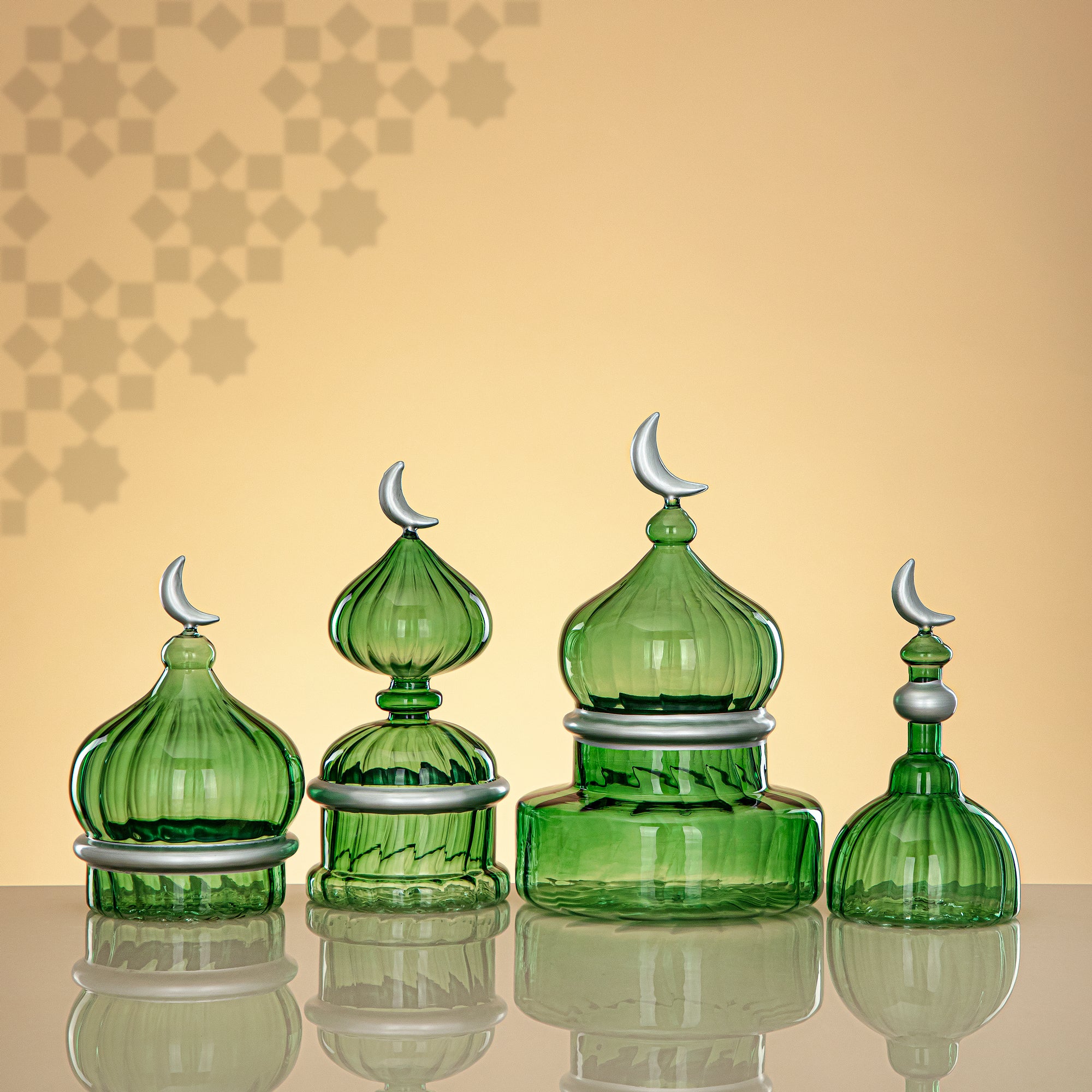 Almarjan Minaret Table Decoration 17cm x 11cm Transparent Green with Silver Lines & Crescent Moon – Noor Al Layali