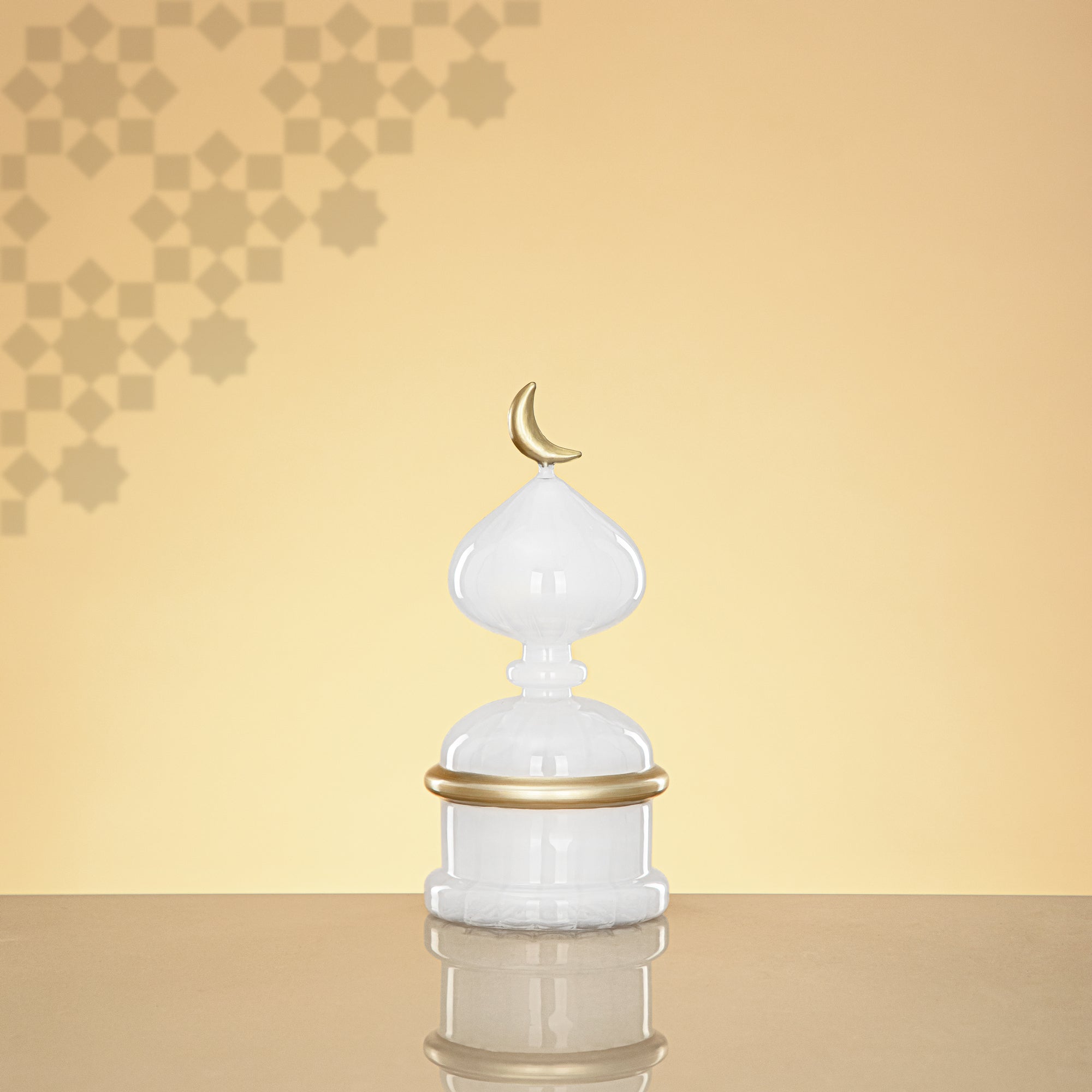 Almarjan Minaret Table Decoration 22cm x 10cm White with Golden Lines & Crescent Moon – Noor Al Layali