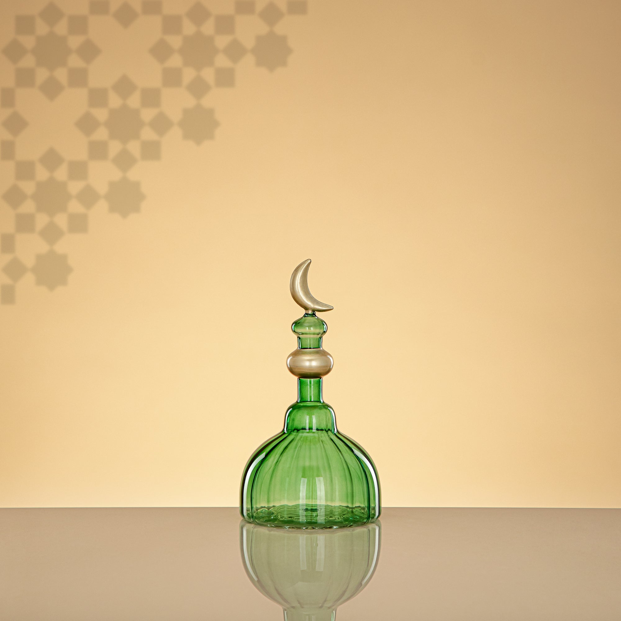 Almarjan Minaret Table Decoration 17cm x 9cm Transparent Green with Golden Lines & Crescent Moon – Noor Al Layali