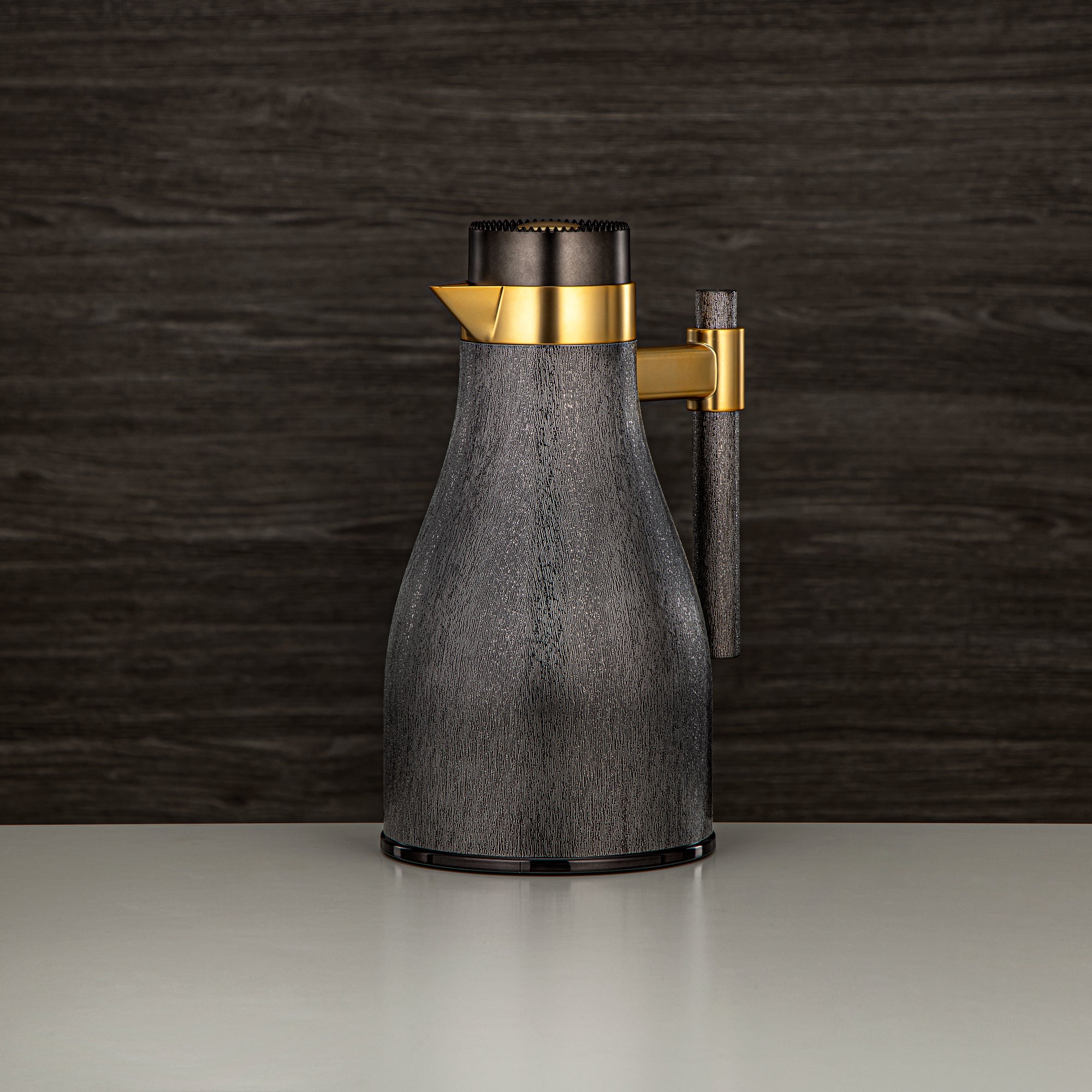 طقم ترامس المرجان ABS زر ضغط 1 لتر + 1 لتر أسود مطفي وذهبي مطفي (GOK-NBK-MNBK-MG) - تقديم أنيق