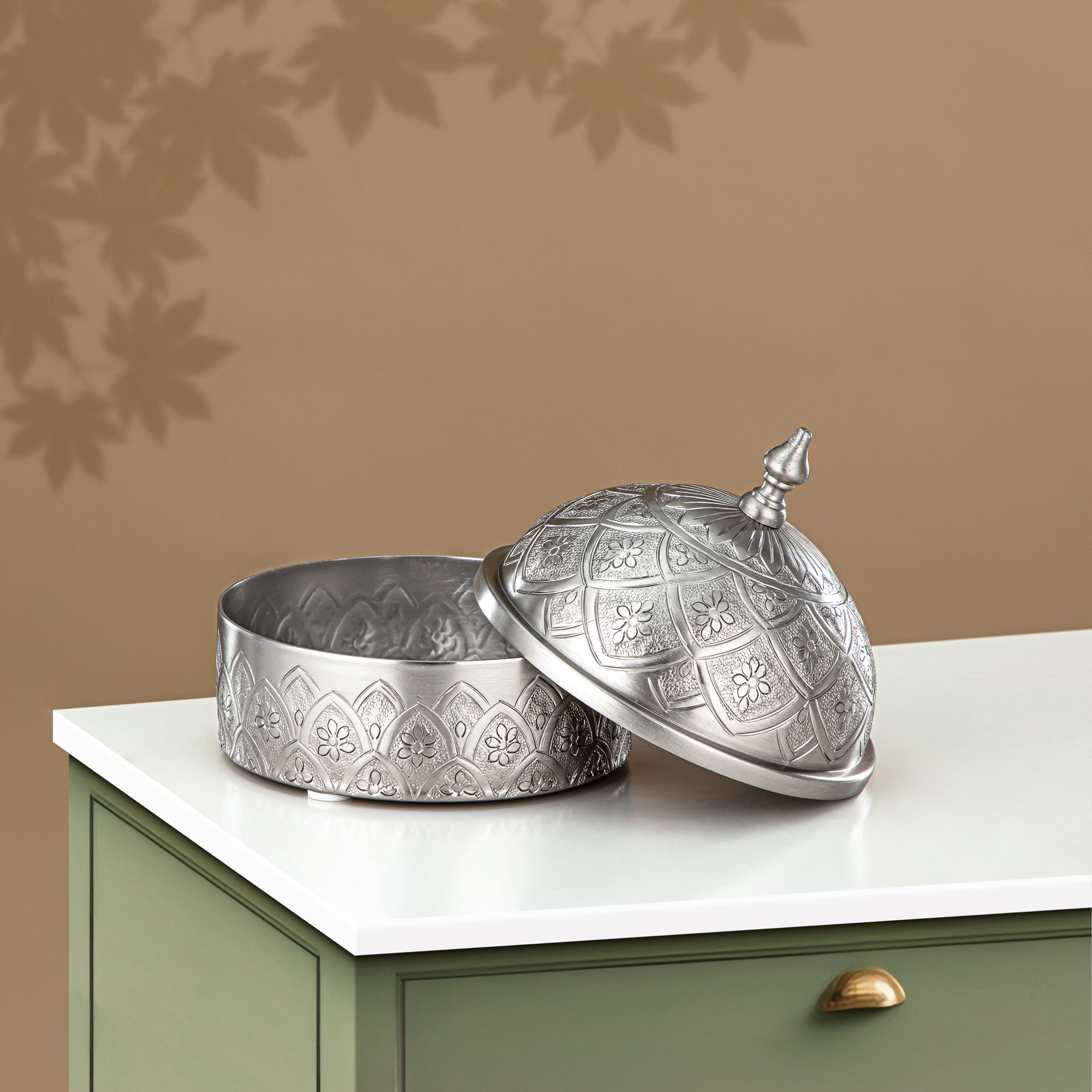 Almarjan Date Bowl, 15CM, Silver (MD-3005 A) - Stylish Serveware
