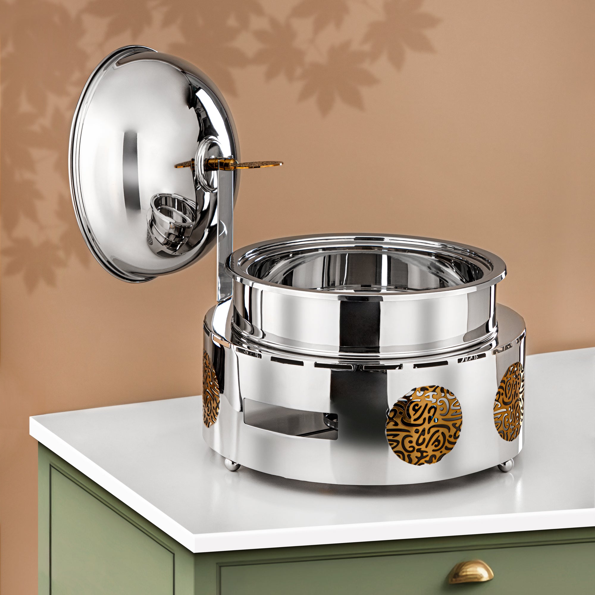 Almarjan Chafing Dish Stainless Steel 5L Silver & Gold (MD-3015A) - Stylish Serveware