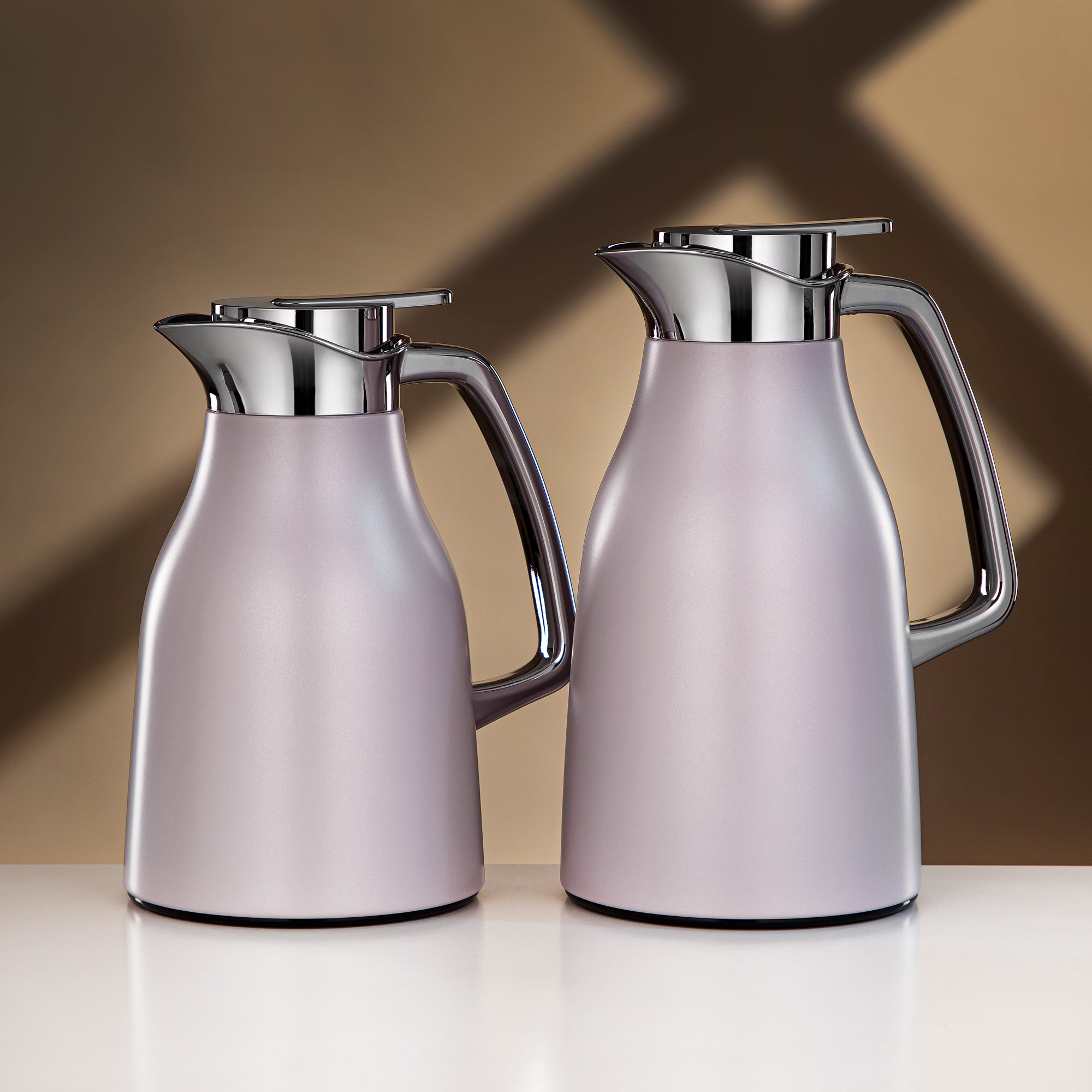 Almarjan Vacuum Flask Set Light Purple & Silver 0.7L + 1L (RGC-0700Q404YZC+1000Q404YZC) – Elegant Serving | Ramadan & Gatherings