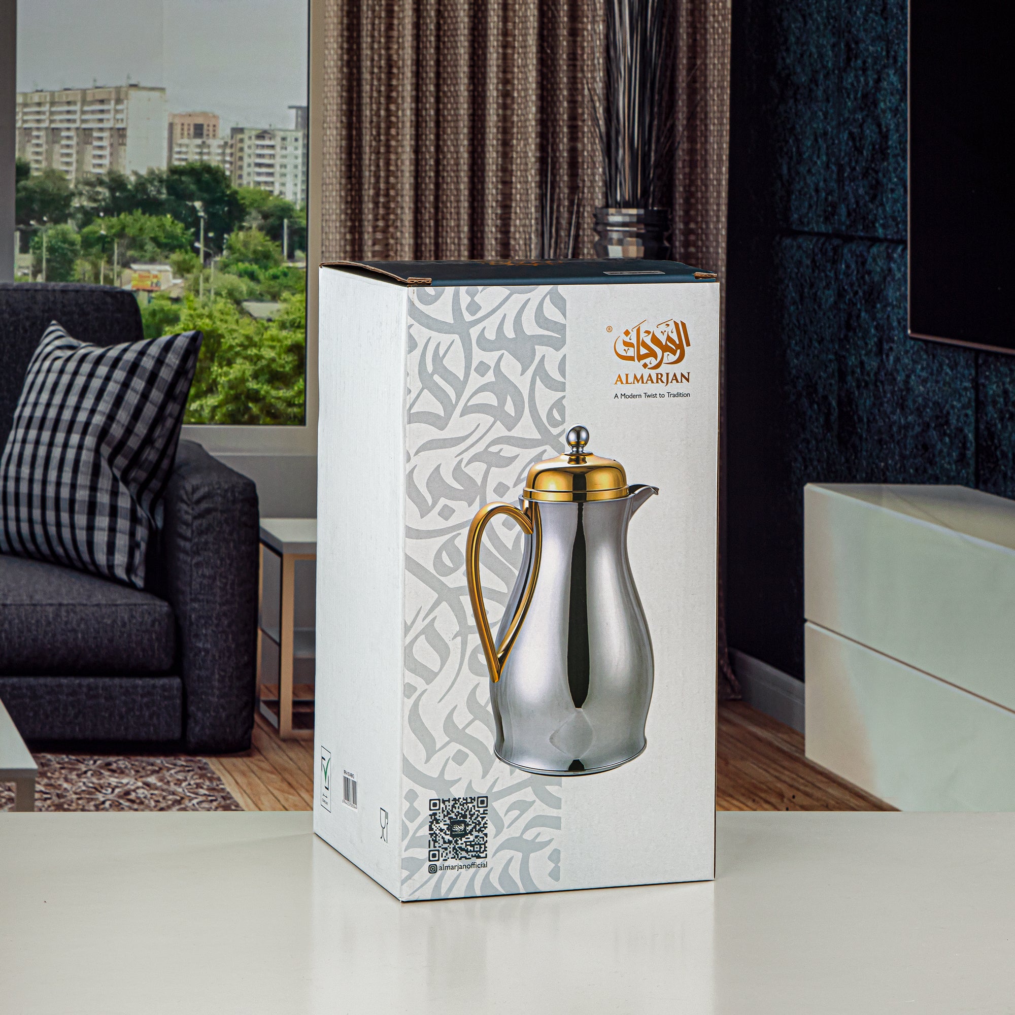 Almarjan Vacuum Flask Metal Body with Glass Liner 0.5L Nickel Black & Gold (RPA-050-NBKG) – Everyday Elegance Collection
