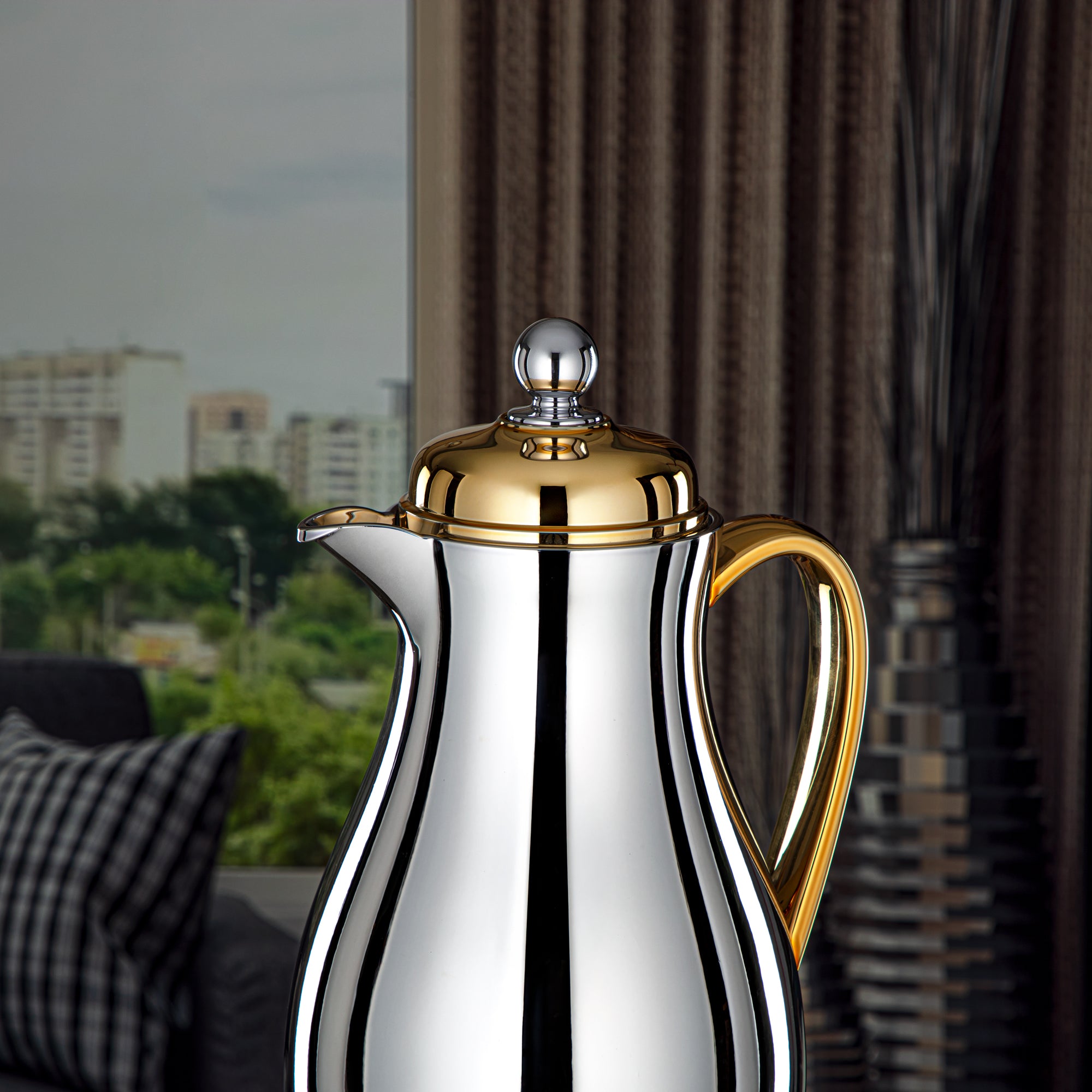 Almarjan Vacuum Flask Set Silver & Gold 0.7L + 1L (RPA-070-SG+RPA-100-SG) – Elegant Serving | Ramadan & Gatherings