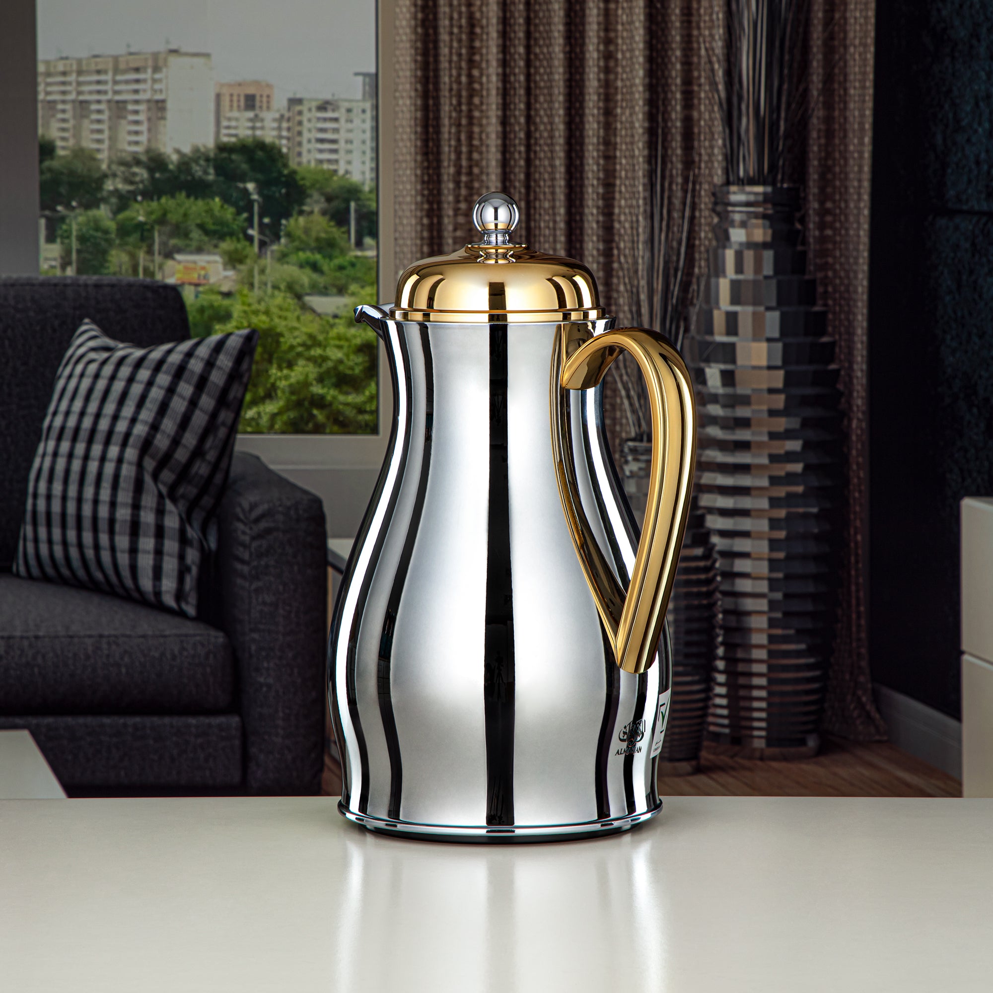 Almarjan Vacuum Flask Metal Body with Glass Liner 1L Silver & Gold (RPA-100-SG) – Everyday Elegance Collection