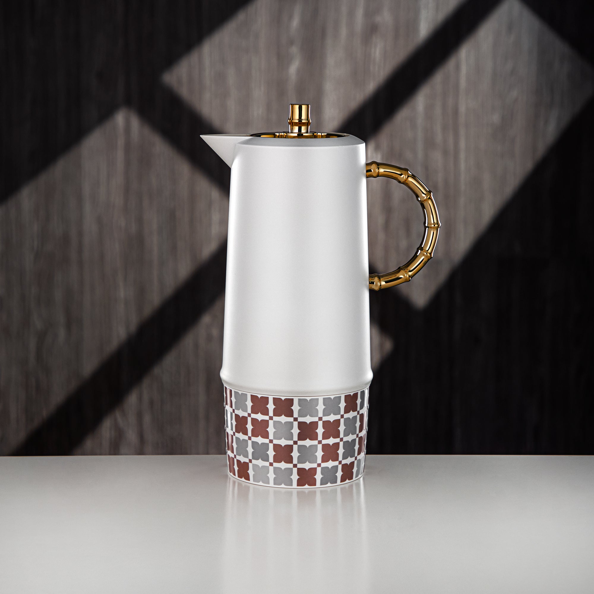 Almarjan Vacuum Flask Set, Push Button, ABS, 0.6L + 1L, White & Gold (SJ28WG) - Serving Tea & Coffee