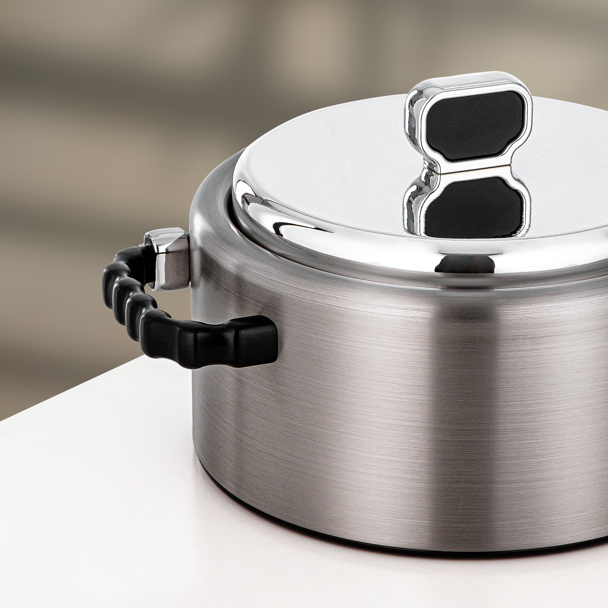 Almarjan 2 Pieces Hot Pot Set, Brushed Matt Silver & Matt Black