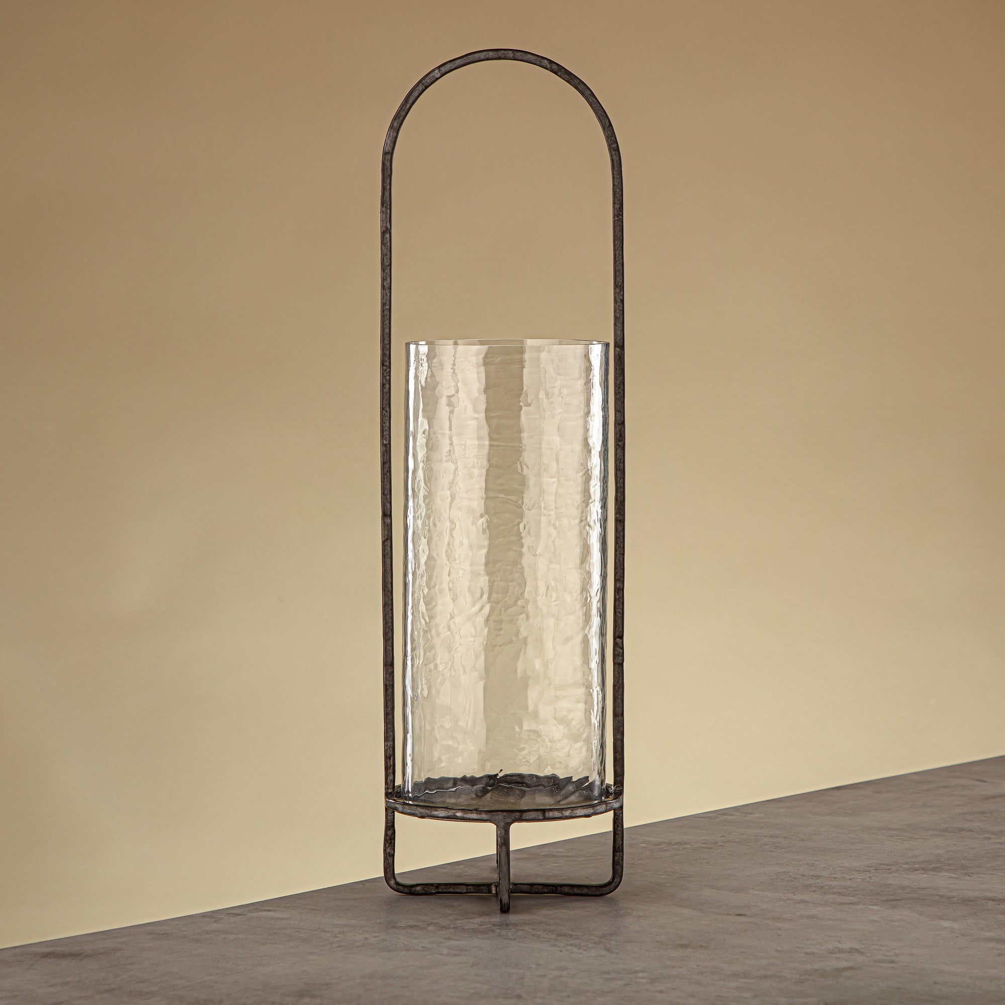 Almarjan Miles Hurricane Lantern Hammered Clear Glass 13.5x13.5x47 CM Vintage Silver Stand (GMT2960006)