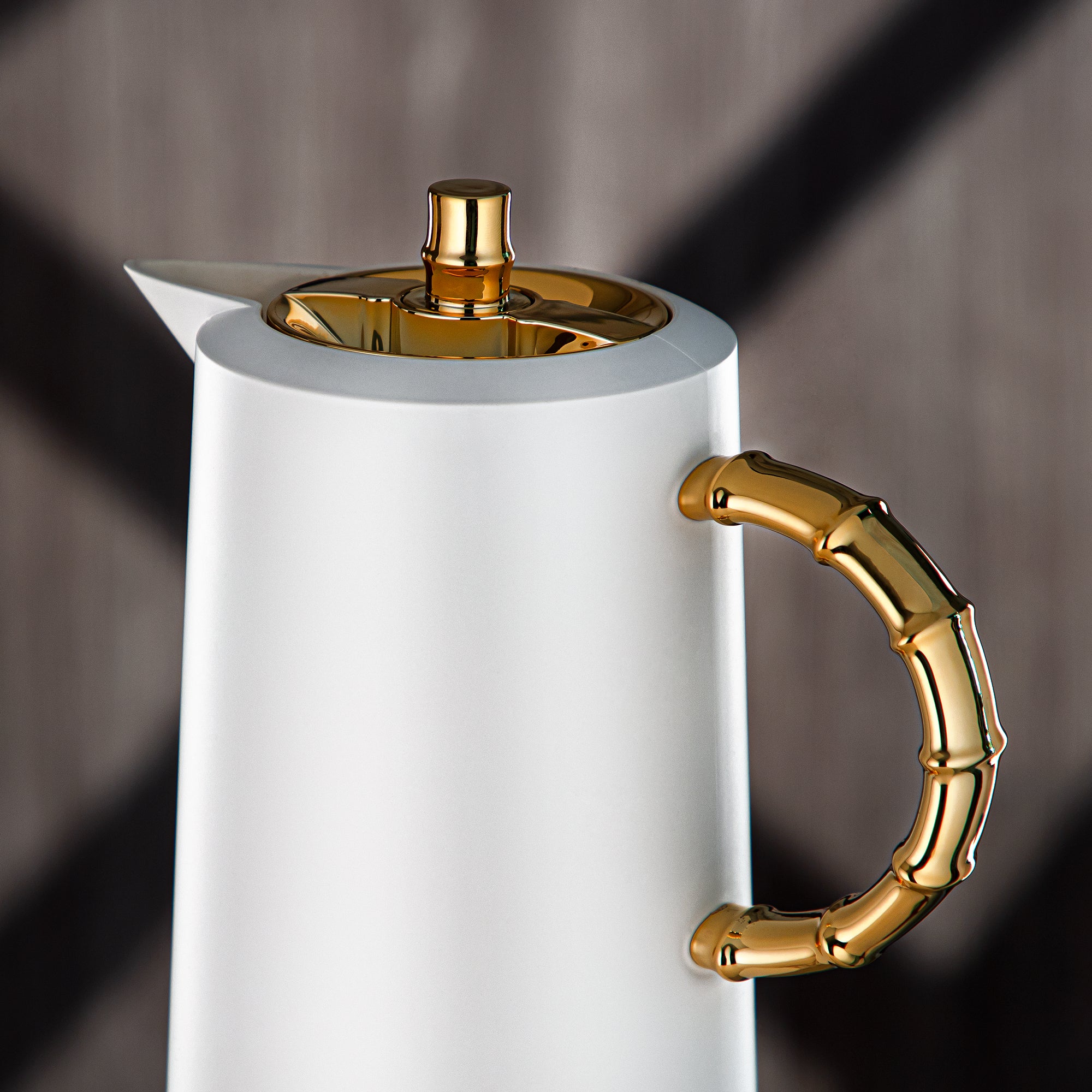 Almarjan Vacuum Flask Set, Push Button, ABS, 0.6L + 1L, White & Gold (SJ28WG) - Serving Tea & Coffee