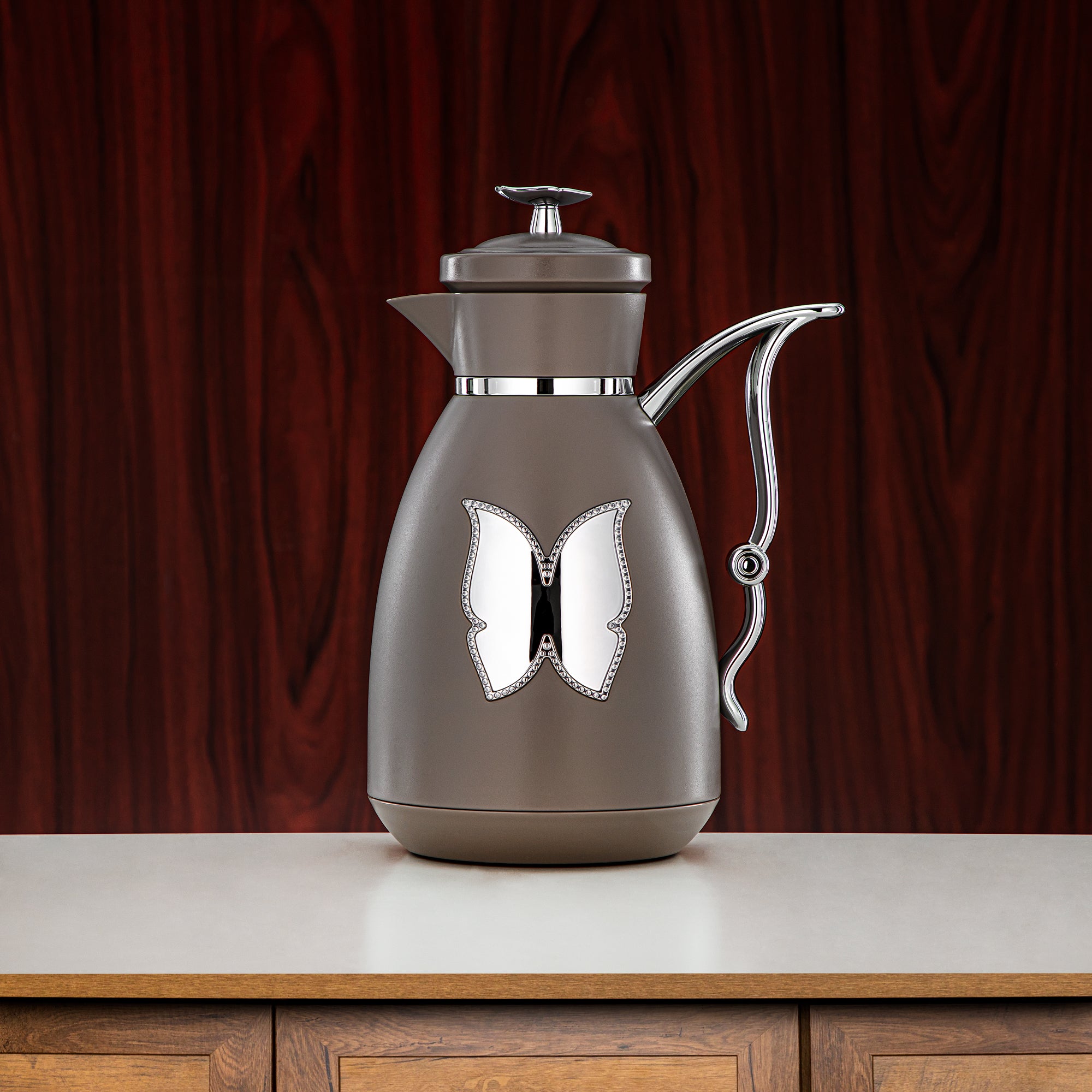 طقم ترامس المرجان بلاستيك زر ضغط 0.7 لتر + 1 لتر قهوة وفضي (SM-2C142-070/100 WG/C) - زجاجة شاي وقهوة