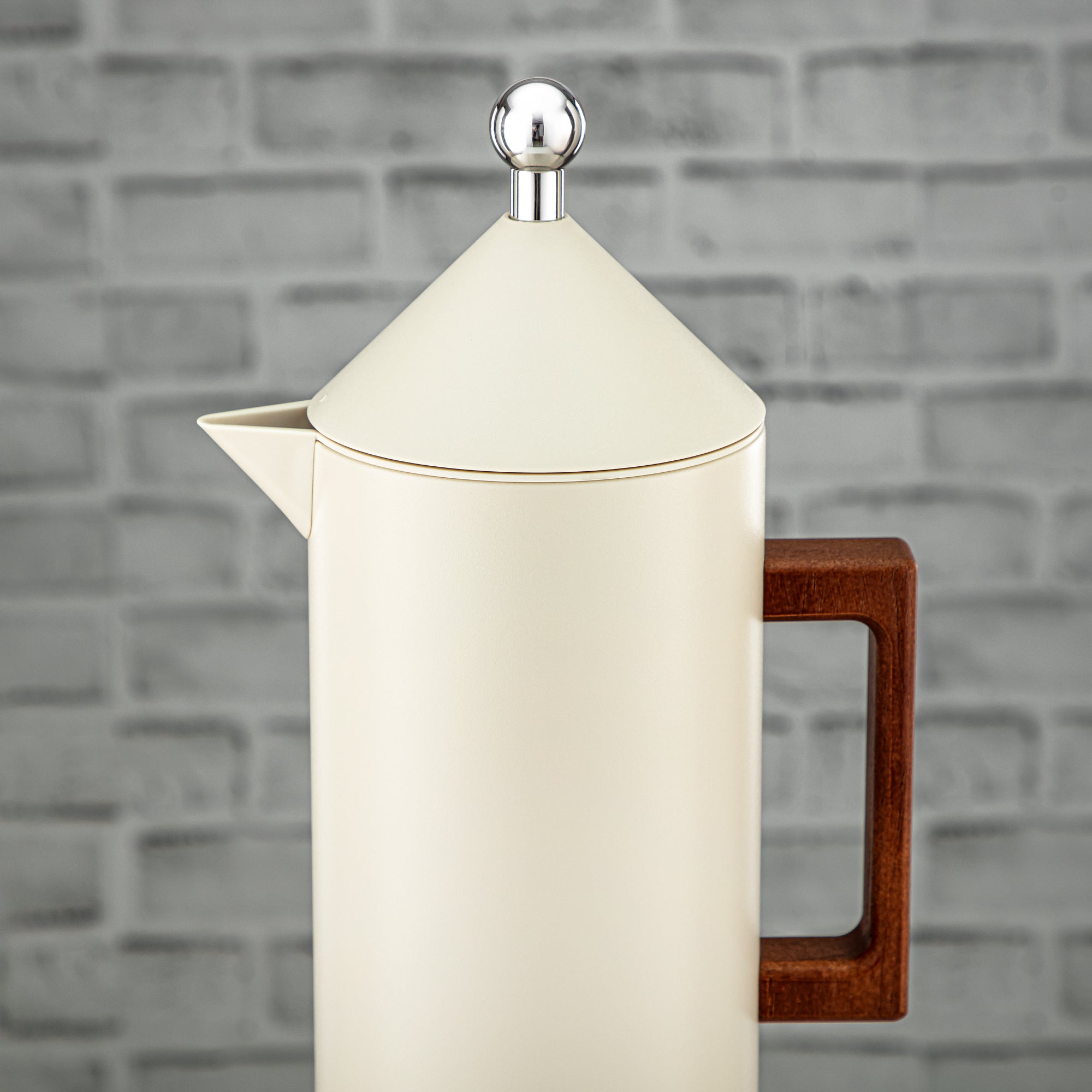 طقم ترامس المرجان زر ضغط 0.6 لتر + 1 لتر رمل وفضي (VAF2950006) - مجموعة طقم ترامس حديثة